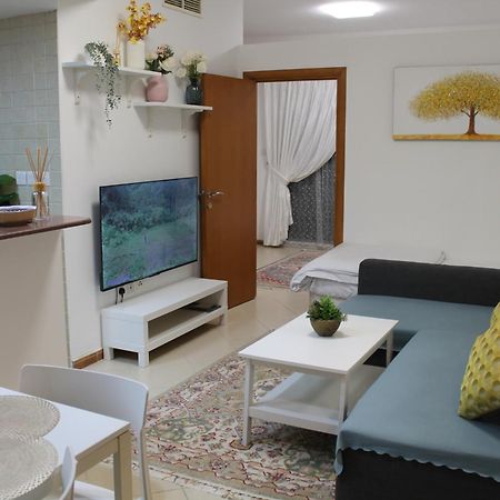 Newly Furnished Cozy 1 Bedroom Apartment Close To Jbr Beach And Metro Dubai Esterno foto