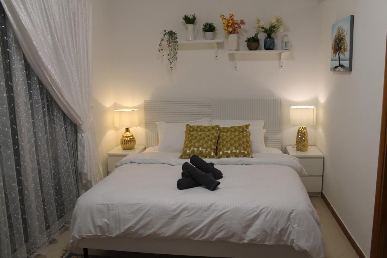Newly Furnished Cozy 1 Bedroom Apartment Close To Jbr Beach And Metro Dubai Esterno foto