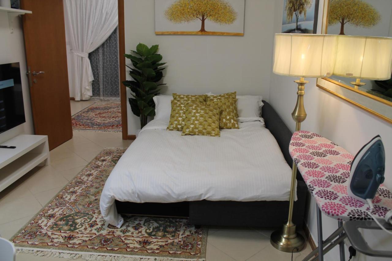 Newly Furnished Cozy 1 Bedroom Apartment Close To Jbr Beach And Metro Dubai Esterno foto